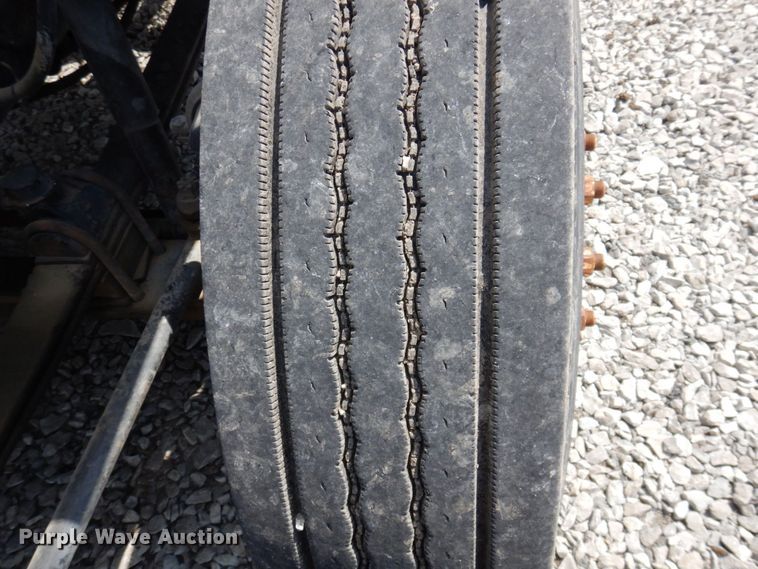 image for item DP5515 2004 Mack CX613  semi truck