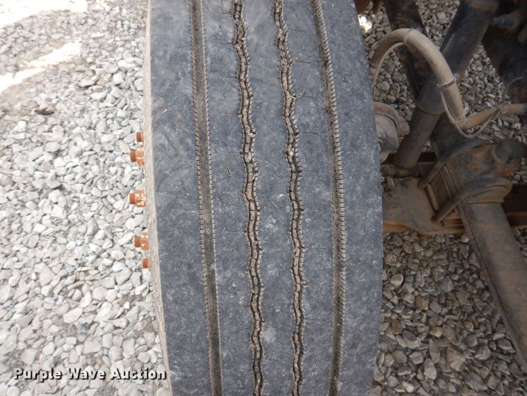 image for item DP5515 2004 Mack CX613  semi truck