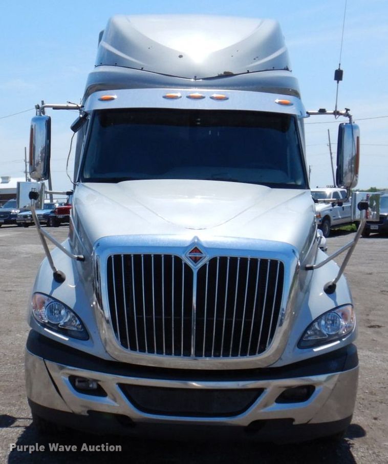 image for item DP5517 2016 International ProStar 122  semi truck