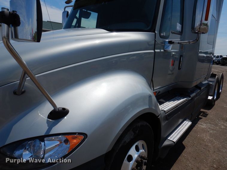 image for item DP5517 2016 International ProStar 122  semi truck