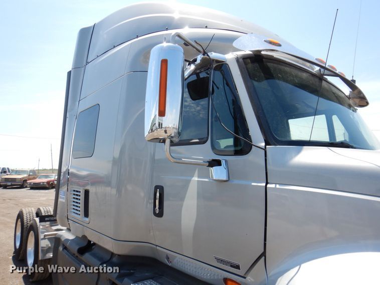 image for item DP5517 2016 International ProStar 122  semi truck