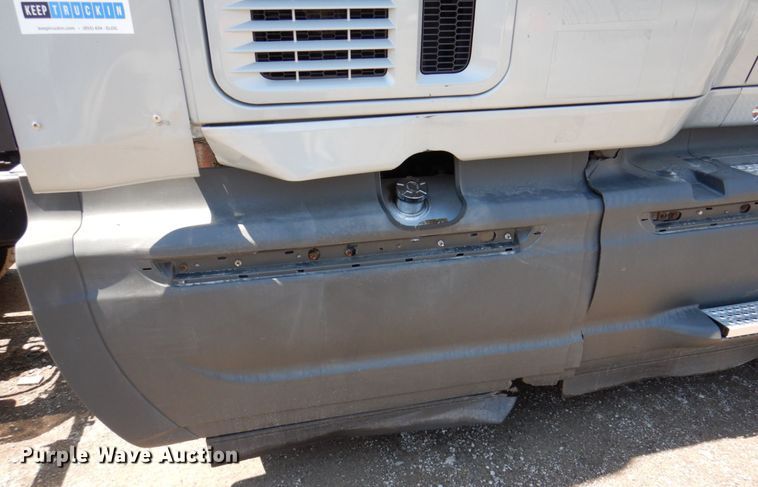 image for item DP5517 2016 International ProStar 122  semi truck