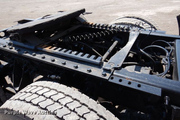 image for item DP5517 2016 International ProStar 122  semi truck