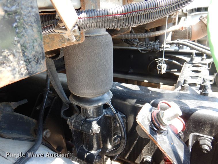 image for item DP5517 2016 International ProStar 122  semi truck