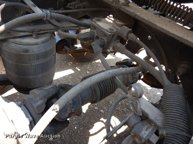 image for item DP5517 2016 International ProStar 122  semi truck