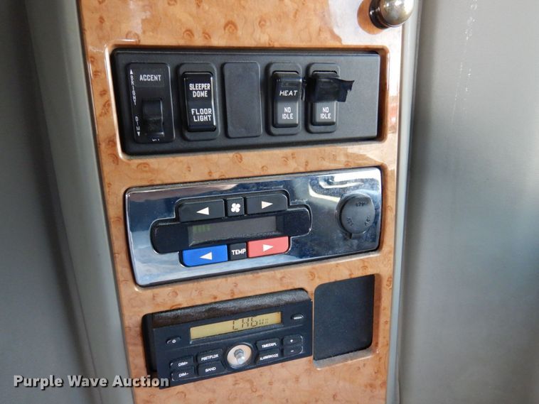 image for item DP5517 2016 International ProStar 122  semi truck