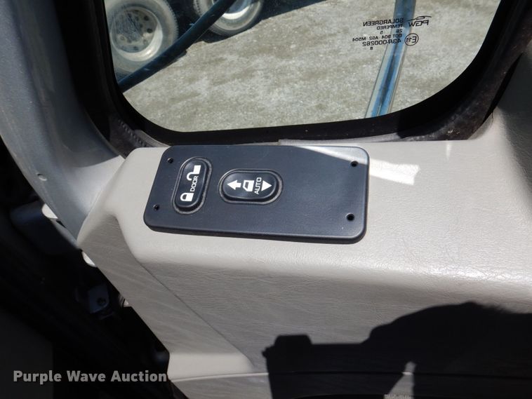 image for item DP5517 2016 International ProStar 122  semi truck