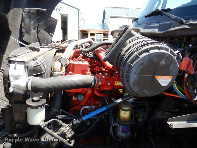 image for item DP5517 2016 International ProStar 122  semi truck