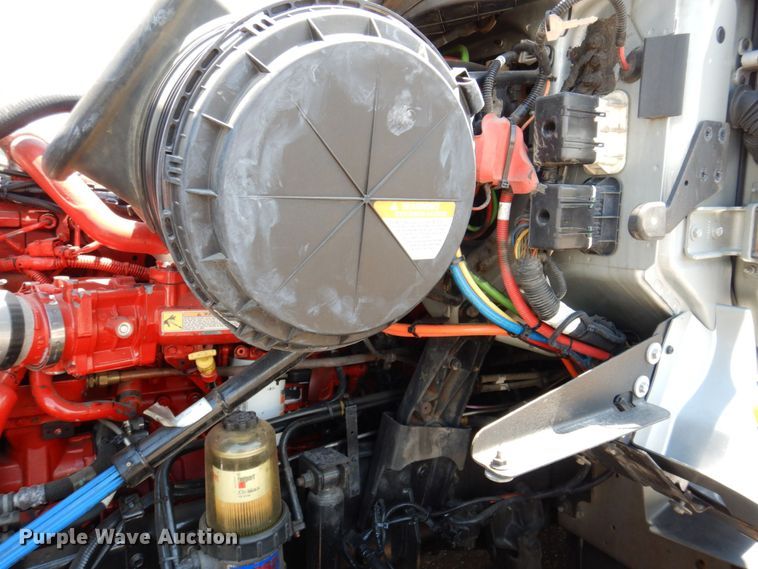 image for item DP5517 2016 International ProStar 122  semi truck