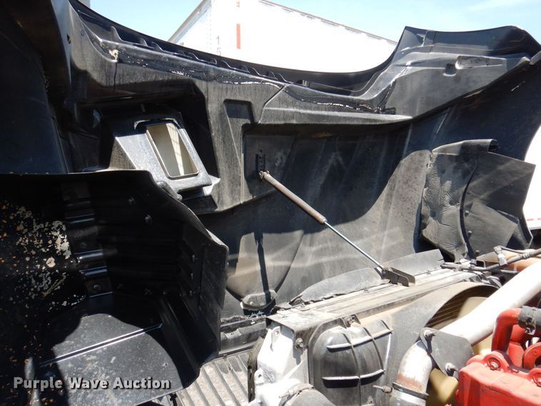 image for item DP5517 2016 International ProStar 122  semi truck