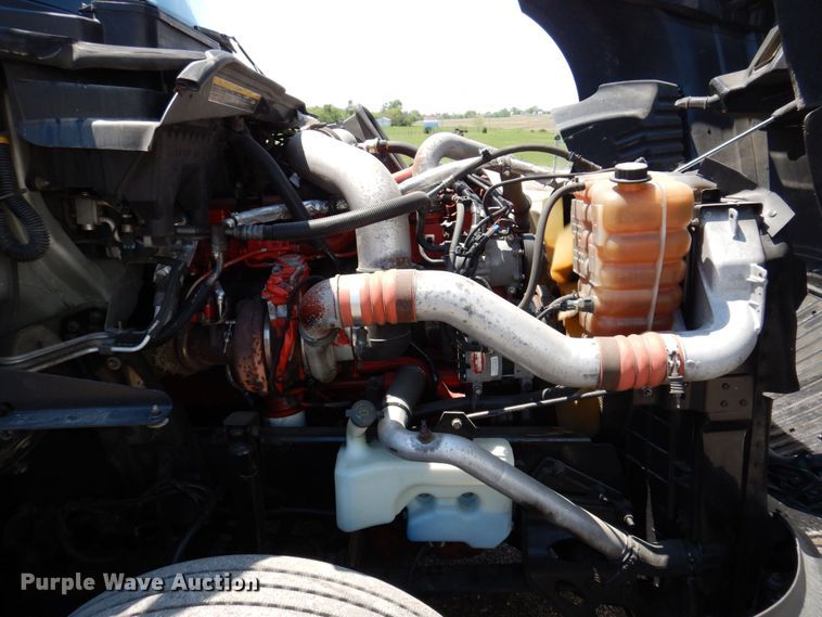 image for item DP5517 2016 International ProStar 122  semi truck