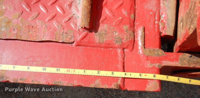 image for item DR0432 2003 XLSP  drop deck equipment trailer