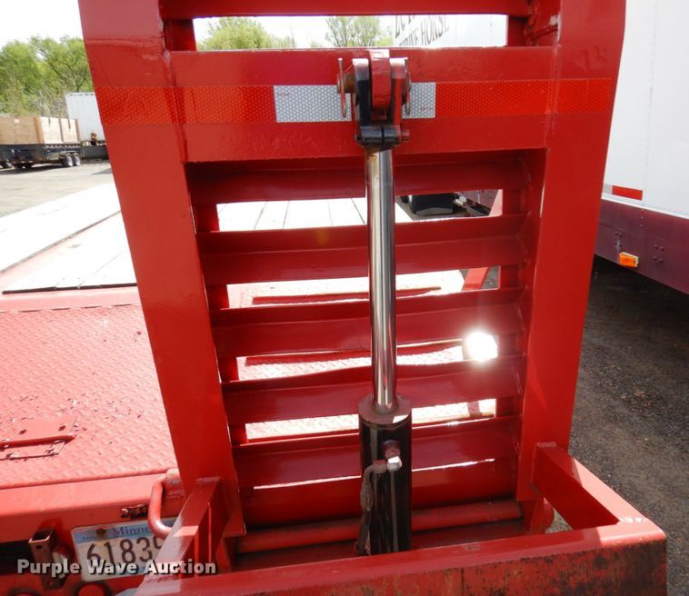 image for item DR0432 2003 XLSP  drop deck equipment trailer