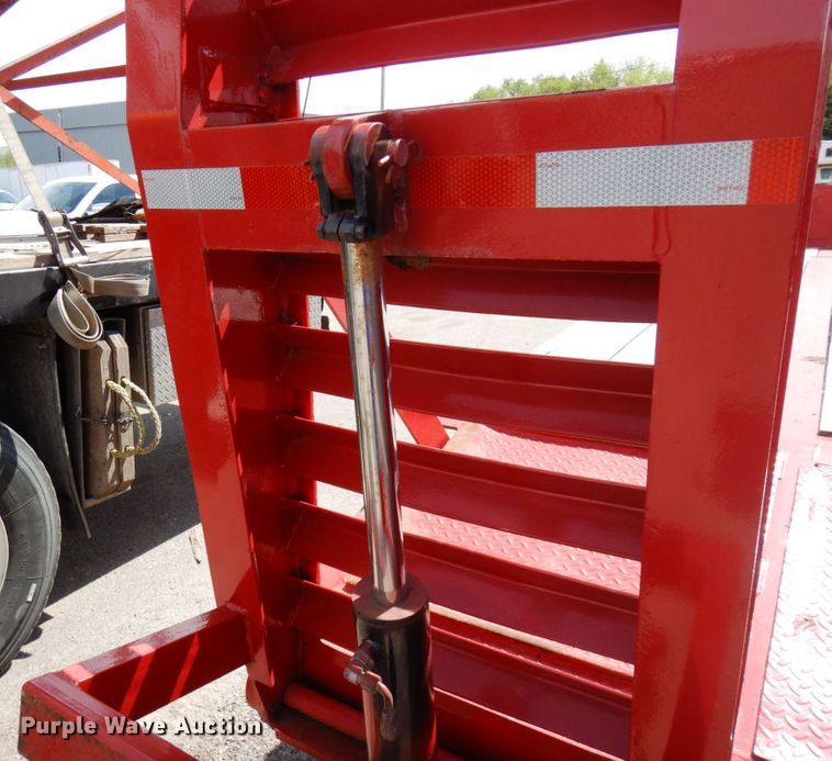 image for item DR0432 2003 XLSP  drop deck equipment trailer