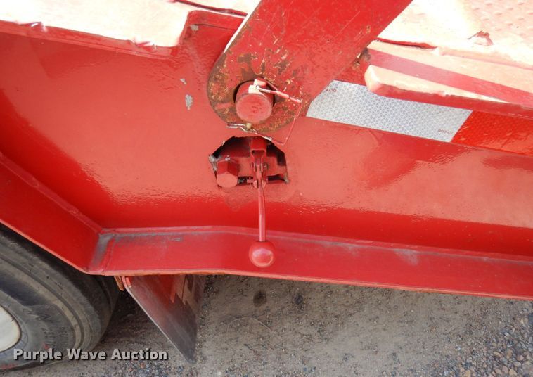 image for item DR0432 2003 XLSP  drop deck equipment trailer
