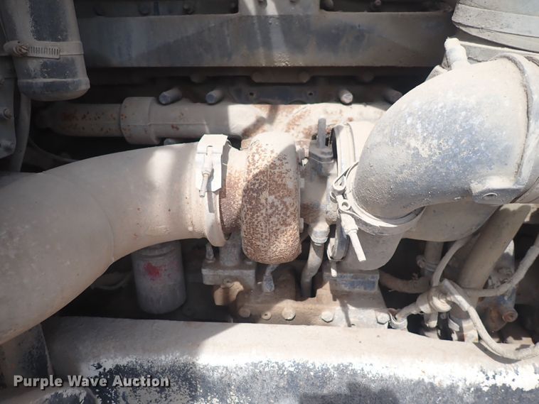 image for item DS7072 1997 Oshkosh FF-115  truck cab and chassis