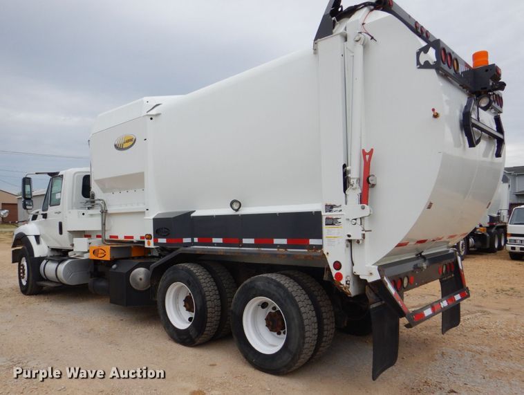 image for item DS8035 2011 International WorkStar 7400SFA  refuse truck