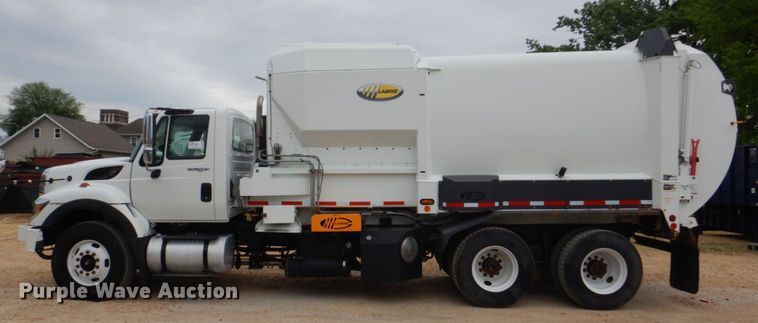 image for item DS8035 2011 International WorkStar 7400SFA  refuse truck
