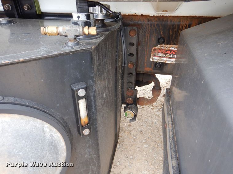 image for item DS8035 2011 International WorkStar 7400SFA  refuse truck