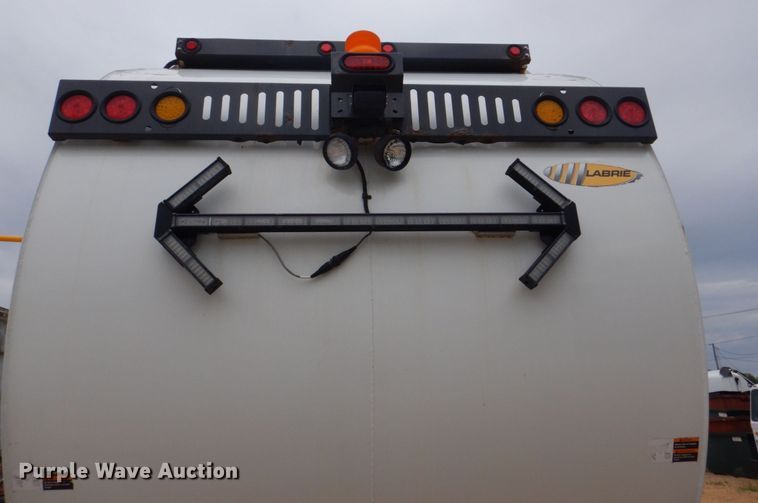 image for item DS8035 2011 International WorkStar 7400SFA  refuse truck