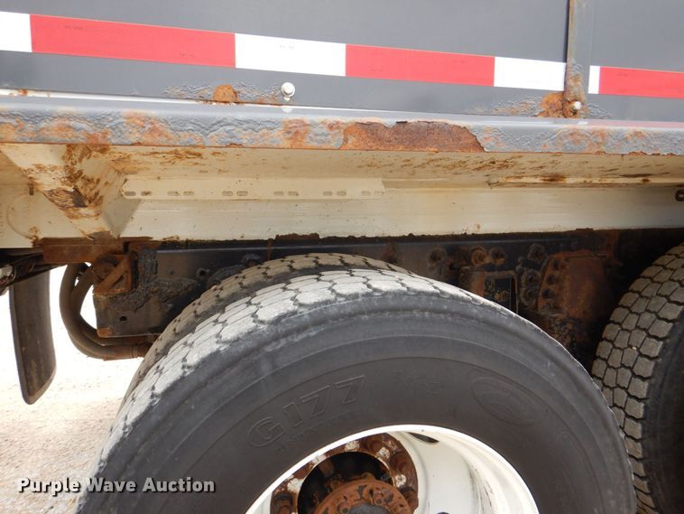 image for item DS8035 2011 International WorkStar 7400SFA  refuse truck