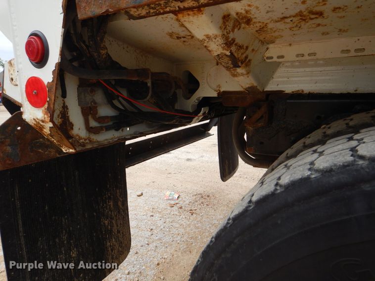 image for item DS8035 2011 International WorkStar 7400SFA  refuse truck