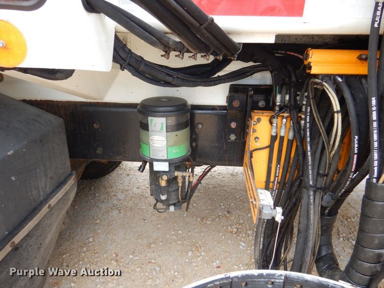 image for item DS8035 2011 International WorkStar 7400SFA  refuse truck