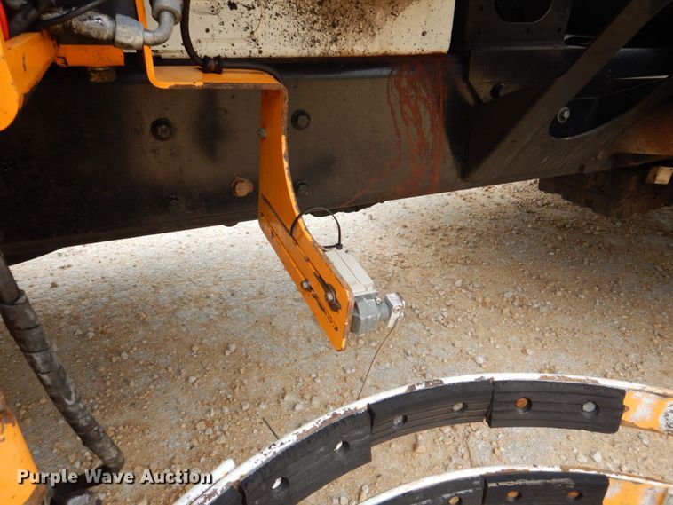 image for item DS8035 2011 International WorkStar 7400SFA  refuse truck