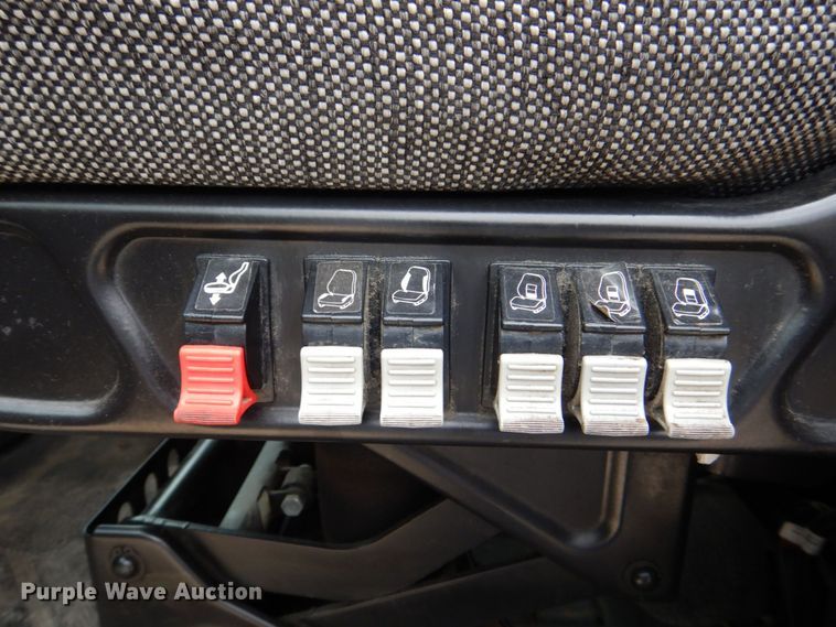 image for item DS8035 2011 International WorkStar 7400SFA  refuse truck