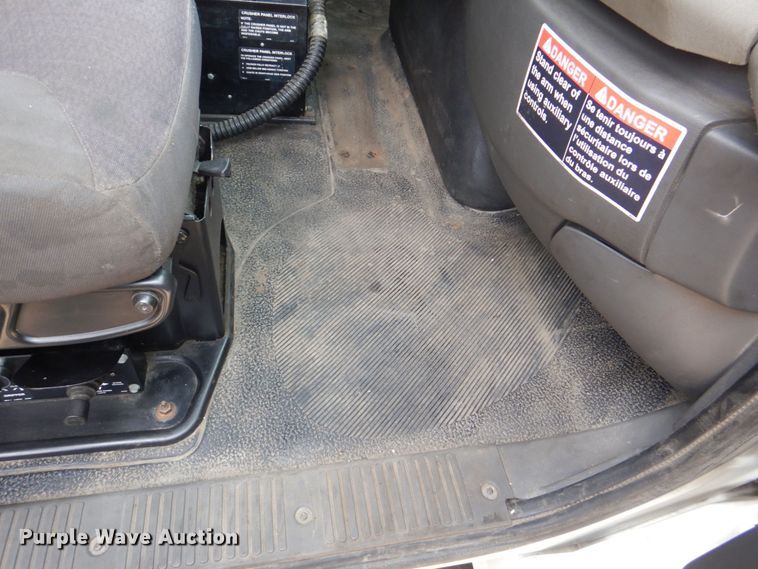 image for item DS8035 2011 International WorkStar 7400SFA  refuse truck