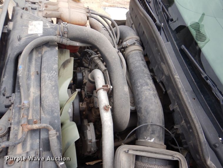 image for item DS8035 2011 International WorkStar 7400SFA  refuse truck