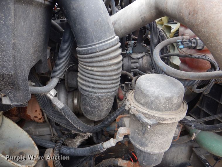 image for item DS8035 2011 International WorkStar 7400SFA  refuse truck