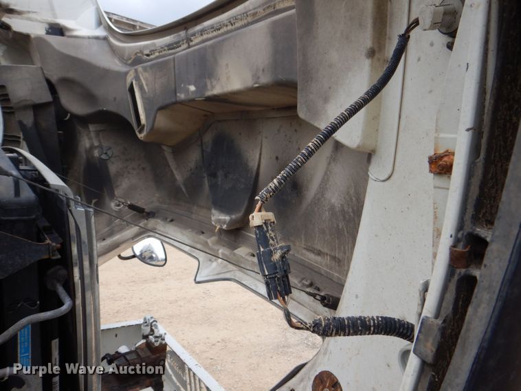 image for item DS8035 2011 International WorkStar 7400SFA  refuse truck