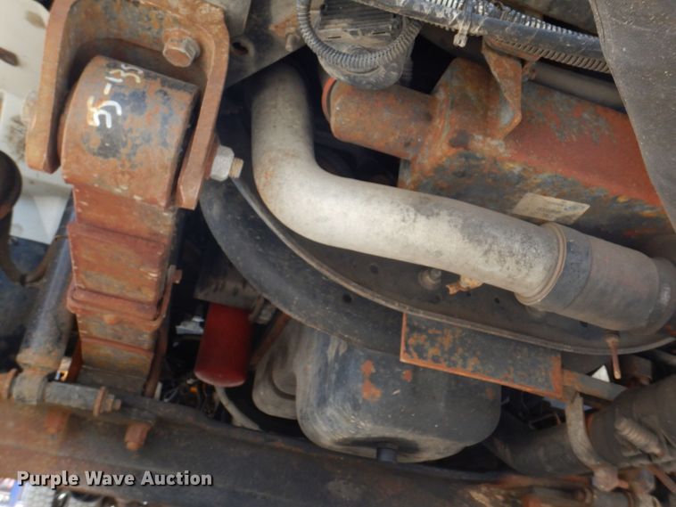 image for item DS8035 2011 International WorkStar 7400SFA  refuse truck