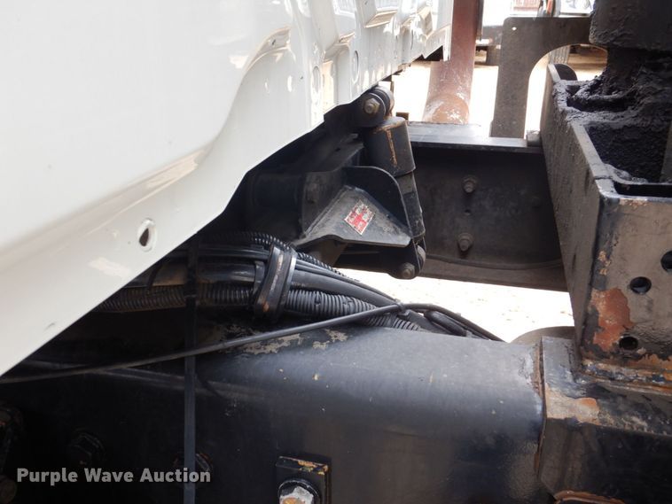 image for item DS8035 2011 International WorkStar 7400SFA  refuse truck