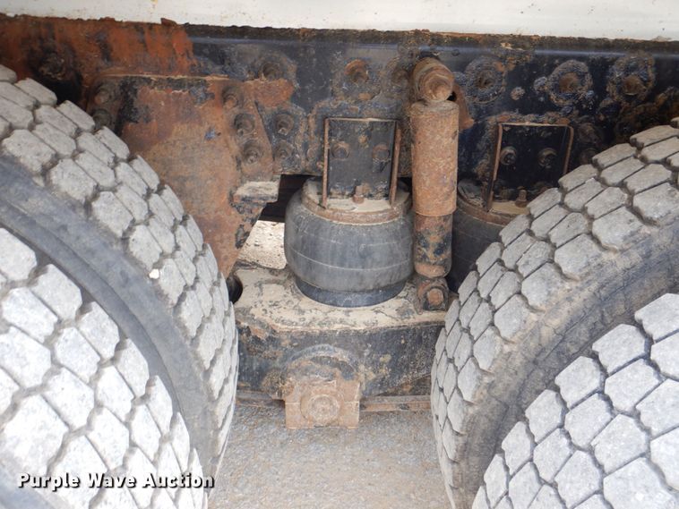 image for item DS8035 2011 International WorkStar 7400SFA  refuse truck