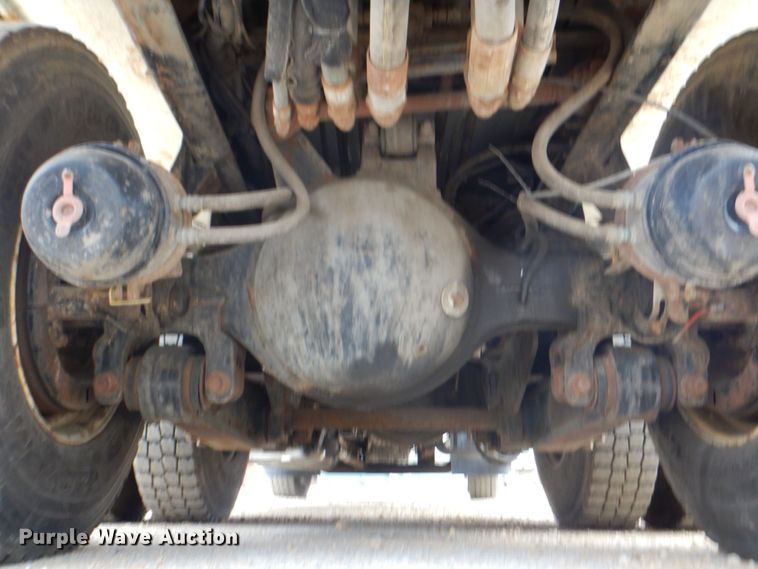 image for item DS8035 2011 International WorkStar 7400SFA  refuse truck