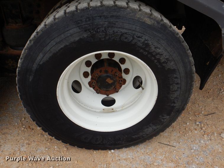 image for item DS8035 2011 International WorkStar 7400SFA  refuse truck