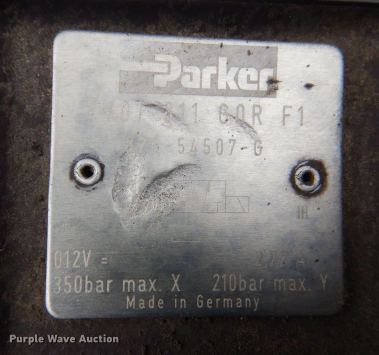 image for item DS8035 2011 International WorkStar 7400SFA  refuse truck