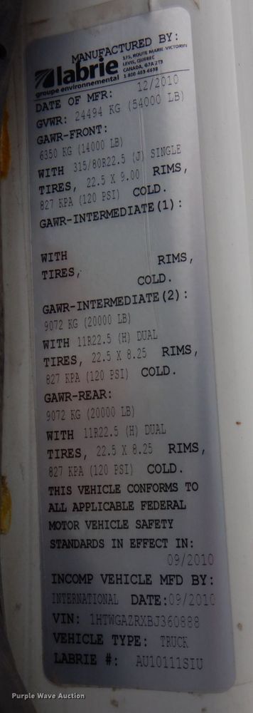 image for item DS8035 2011 International WorkStar 7400SFA  refuse truck