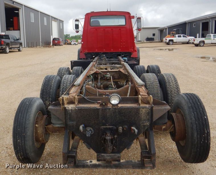 image for item DS8036 1978 Ford 9000  truck cab and chassis
