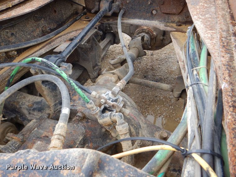 image for item DS8036 1978 Ford 9000  truck cab and chassis