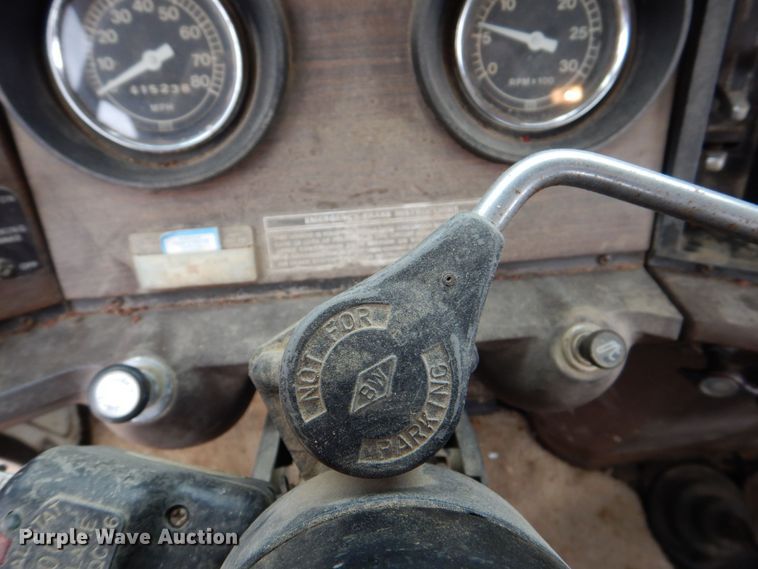 image for item DS8036 1978 Ford 9000  truck cab and chassis