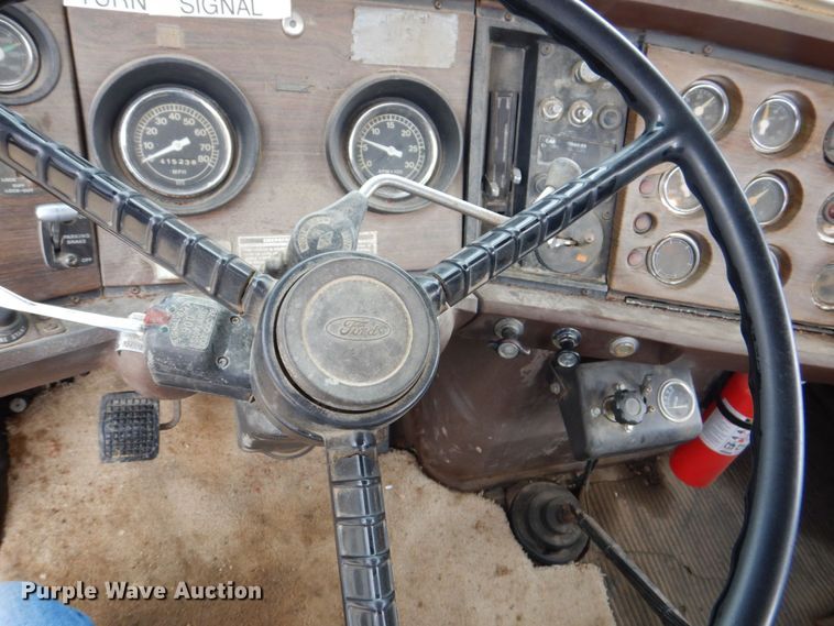 image for item DS8036 1978 Ford 9000  truck cab and chassis