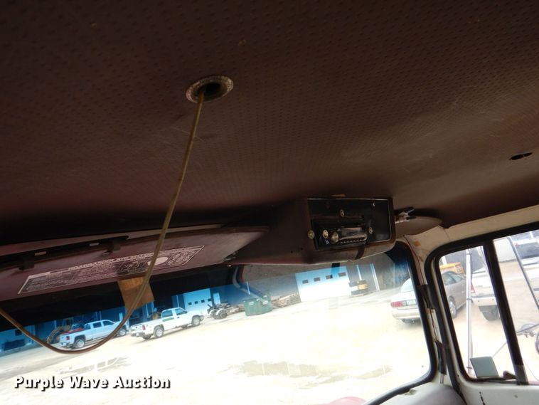 image for item DS8036 1978 Ford 9000  truck cab and chassis