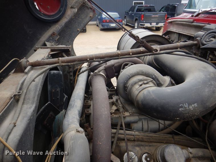 image for item DS8036 1978 Ford 9000  truck cab and chassis