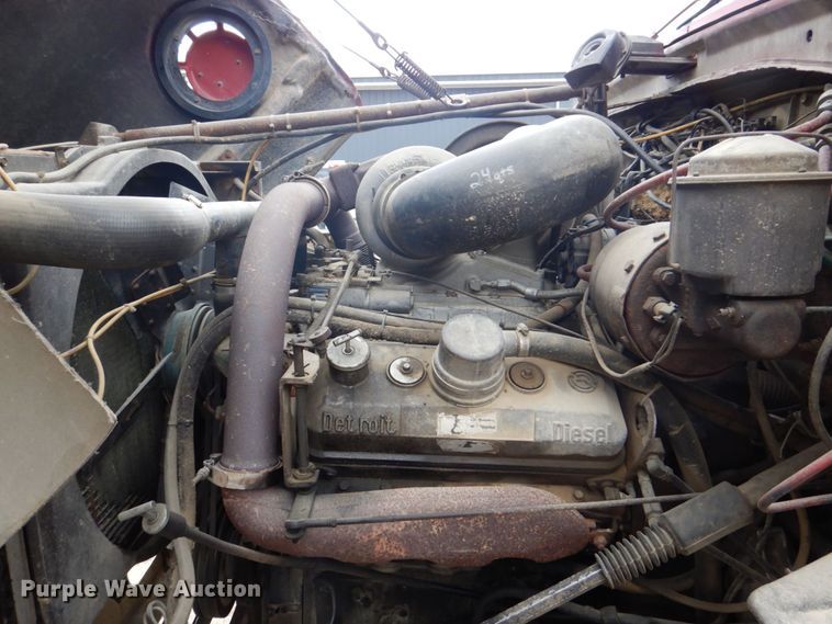 image for item DS8036 1978 Ford 9000  truck cab and chassis