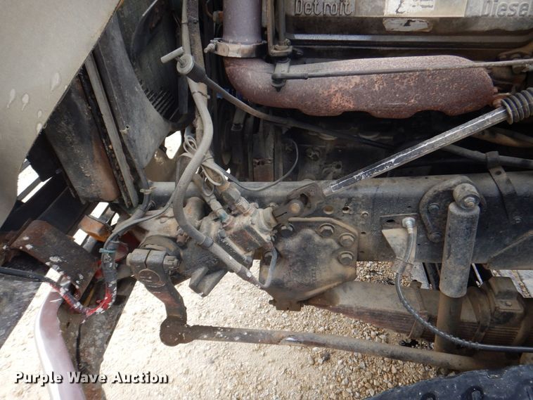 image for item DS8036 1978 Ford 9000  truck cab and chassis
