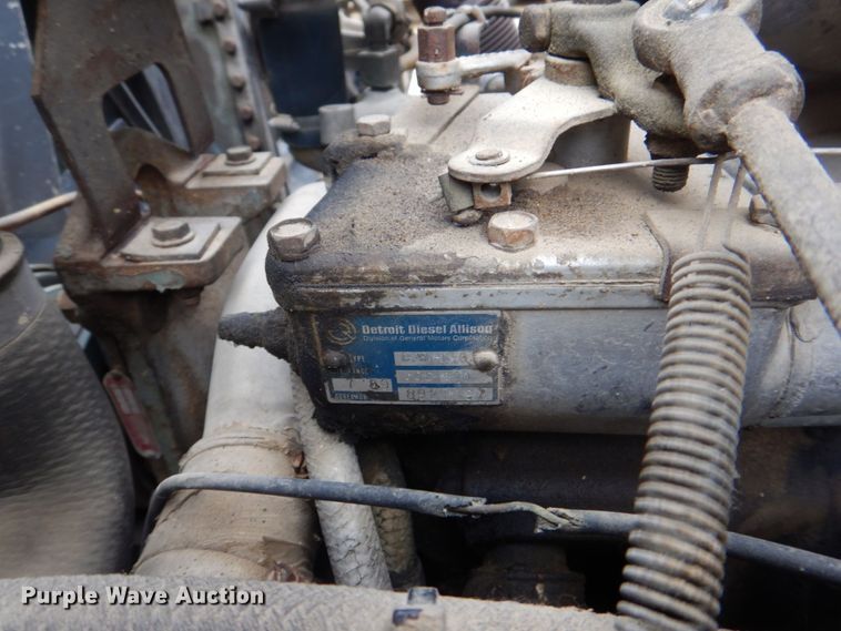 image for item DS8036 1978 Ford 9000  truck cab and chassis