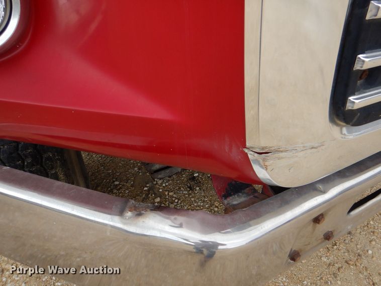 image for item DS8036 1978 Ford 9000  truck cab and chassis